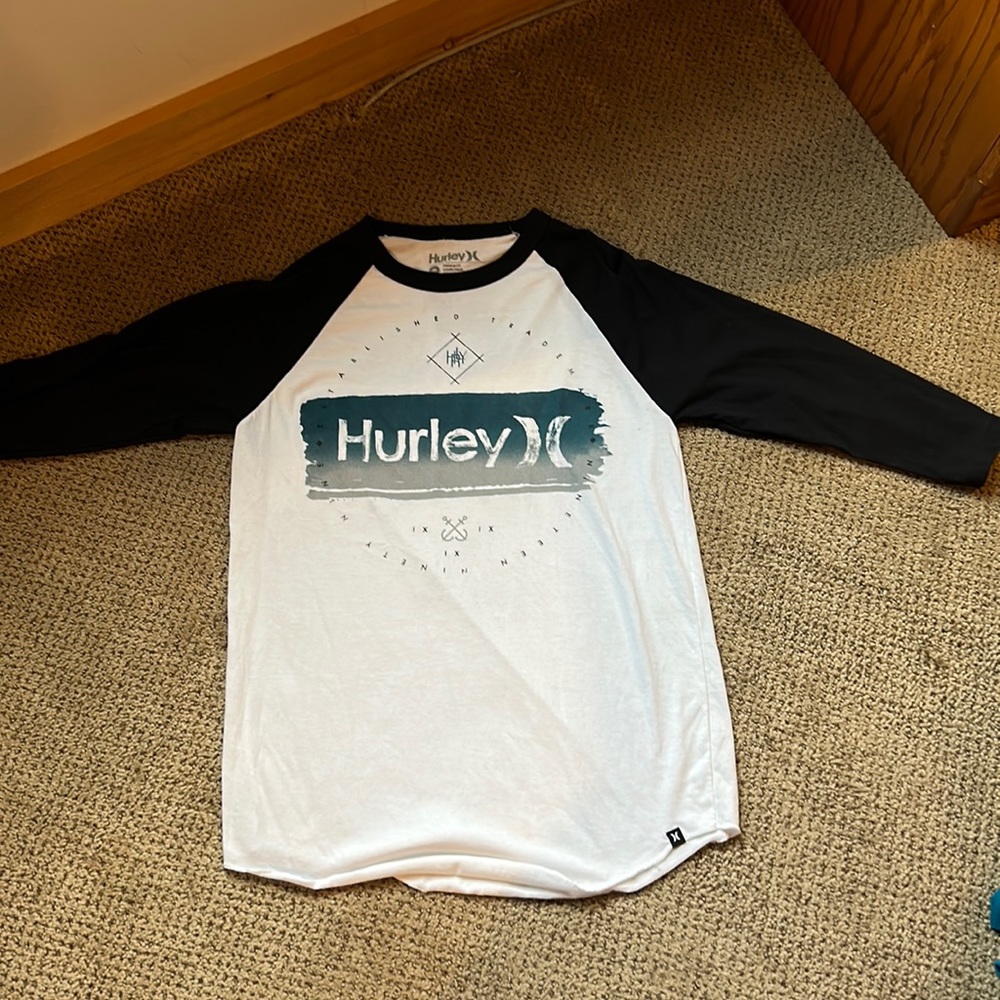 Hurley Baseball Tee (3/4 Length Sleeve)